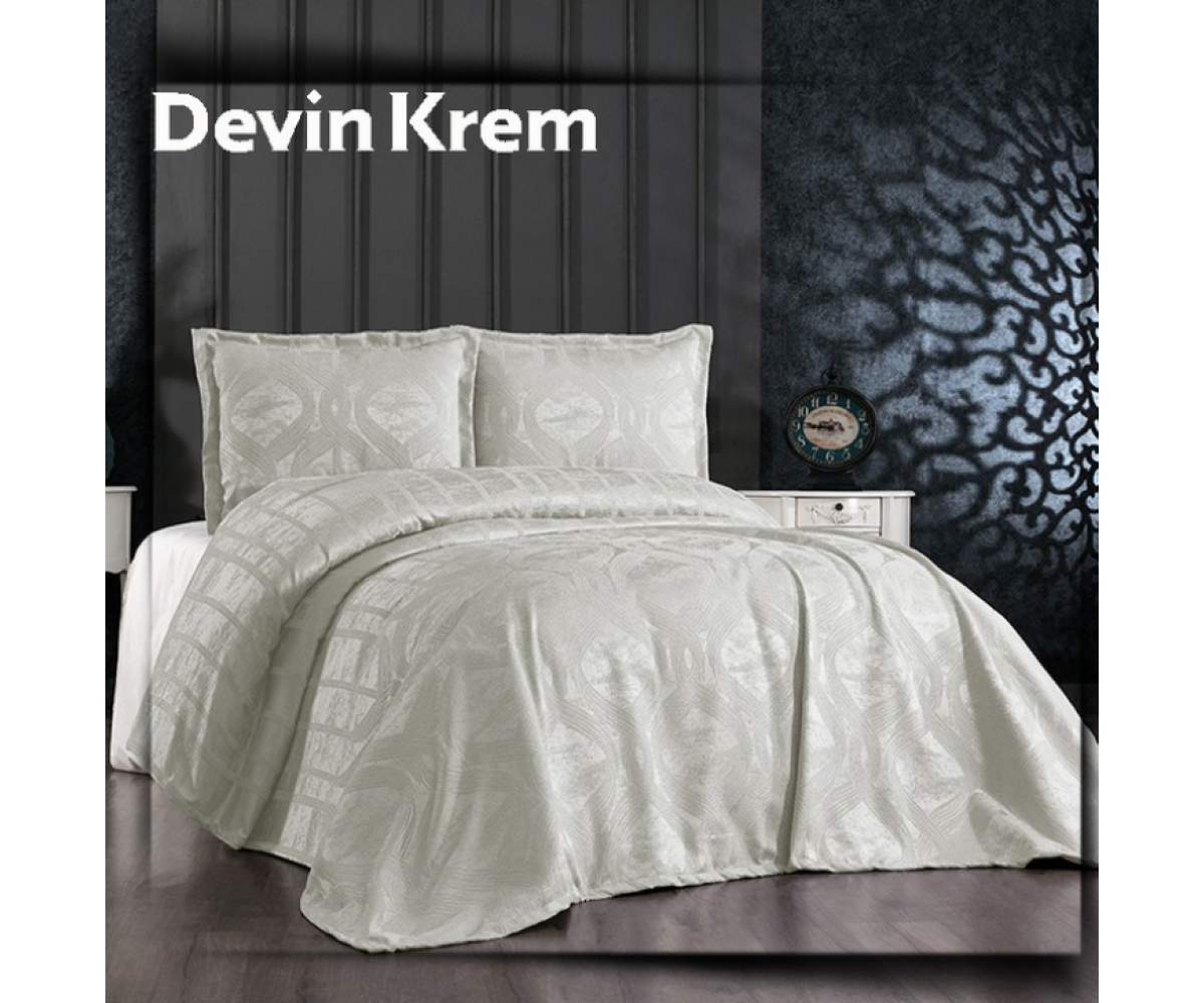 Devin Yatak Örtüsü